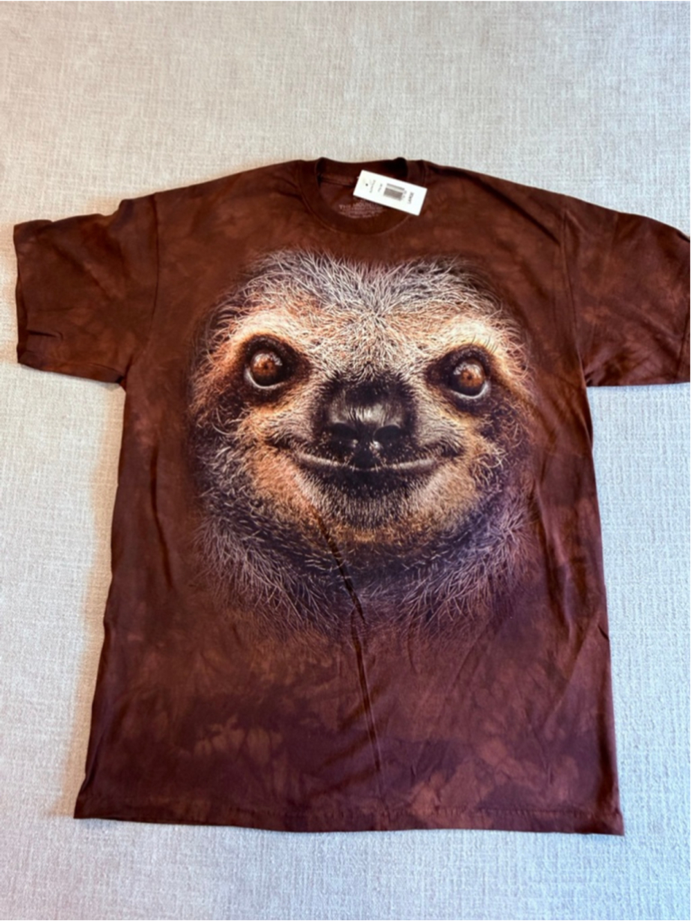 The mountain brown sloth face Tshirt cotton size large